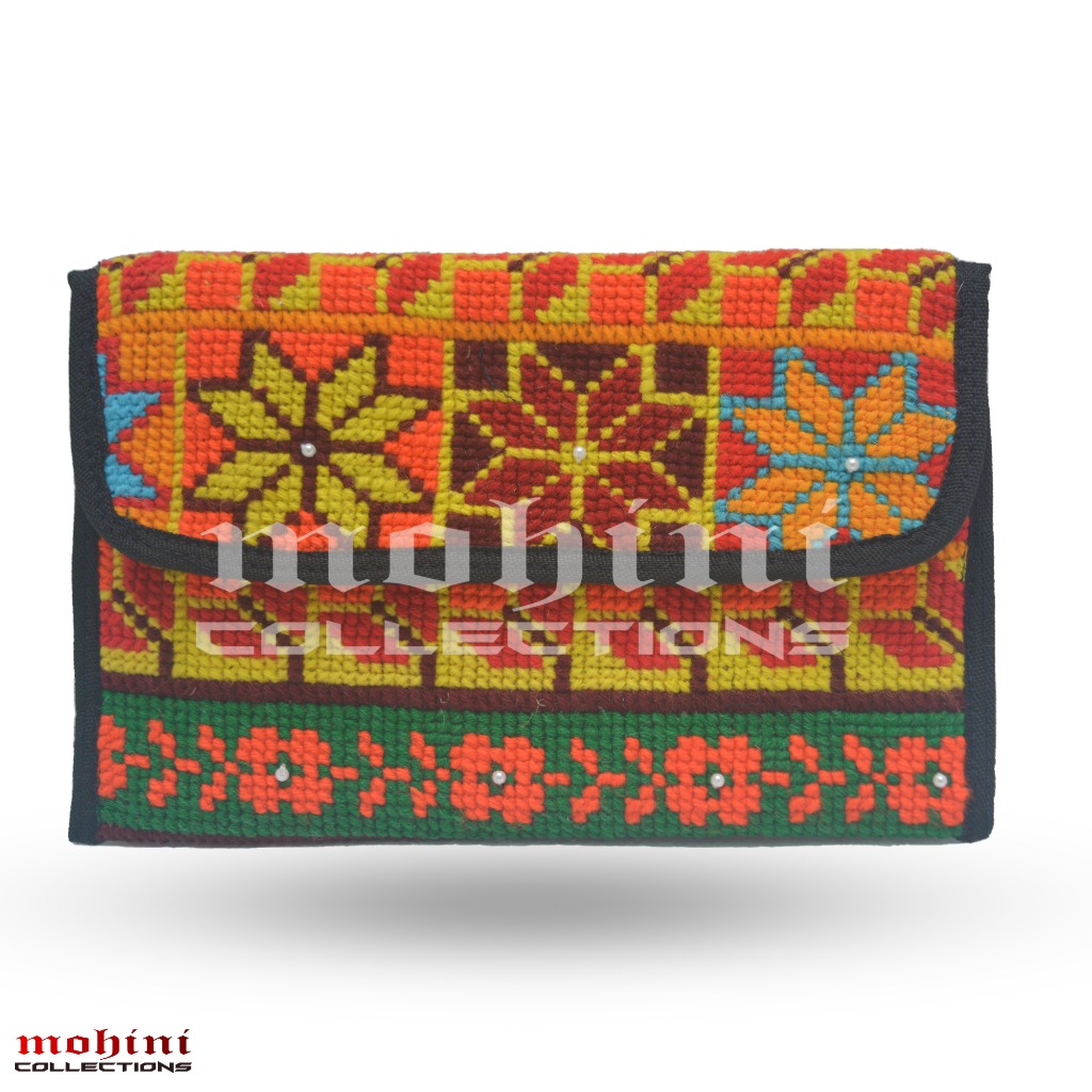 মহিনী ডিজাইনার এমব্রয়ডারি ক্লাচ ব্যাগ